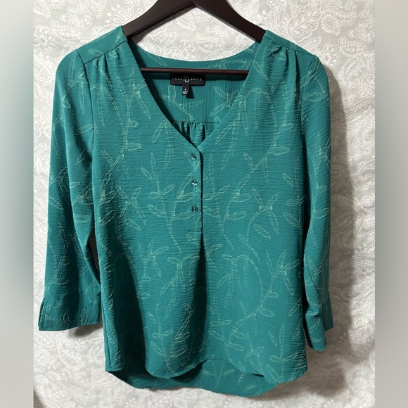Tops - Teal patterned blouse